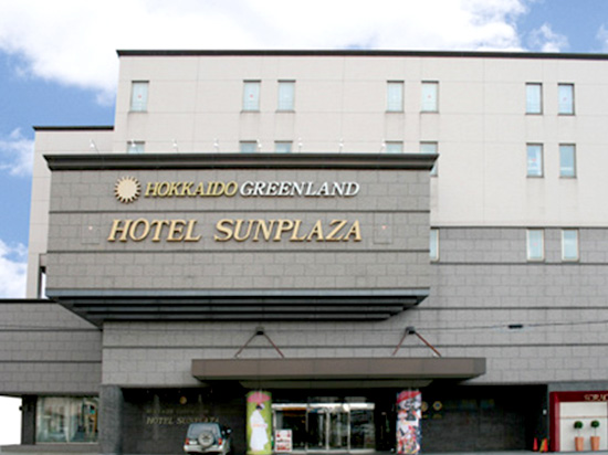 写真：HOTEL SUNPLAZA（ホテル サンプラザ）外観